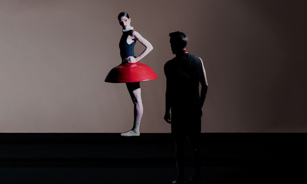 “Κοππέλια” του Έντουαρντ Κλουγκ από την Εθνική Λυρική Σκηνή