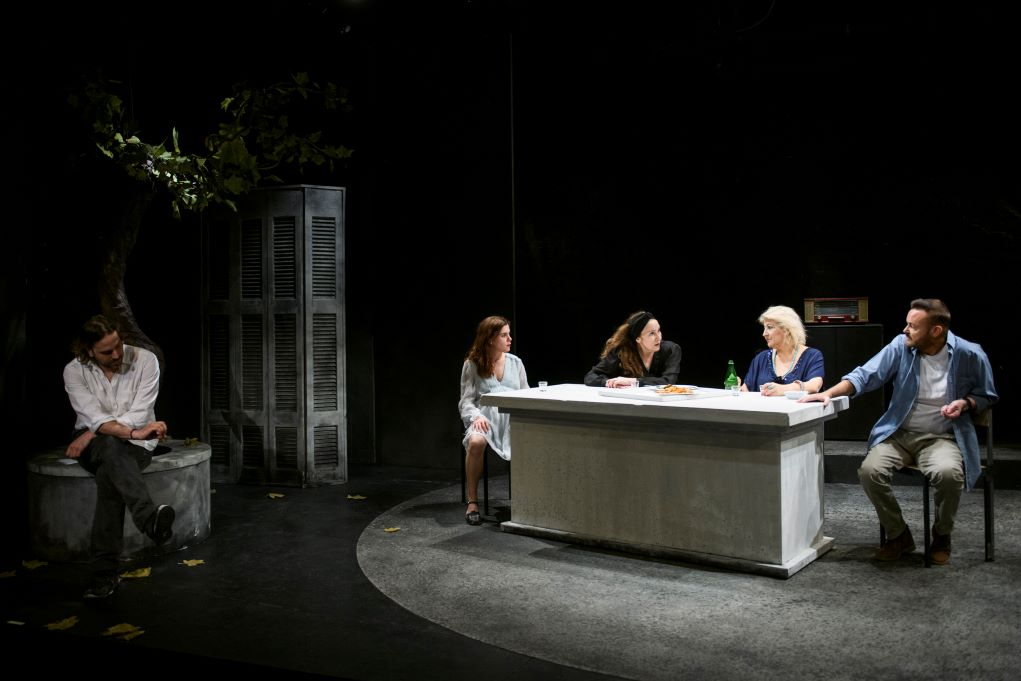 «Η Κασέτα» της Λούλας Αναγνωστάκη