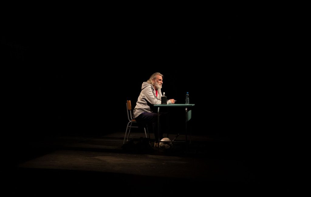 “Τσιτάχ: Η ερημιά του τερματοφύλακα” στο Θέατρο Σταθμός