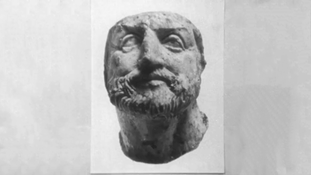 O Μανόλης Ανδρόνικος ανακοινώνει την ανακάλυψη του τάφου του Φιλίππου Β’ στη Βεργίνα – 24 Νοεμβρίου 1977