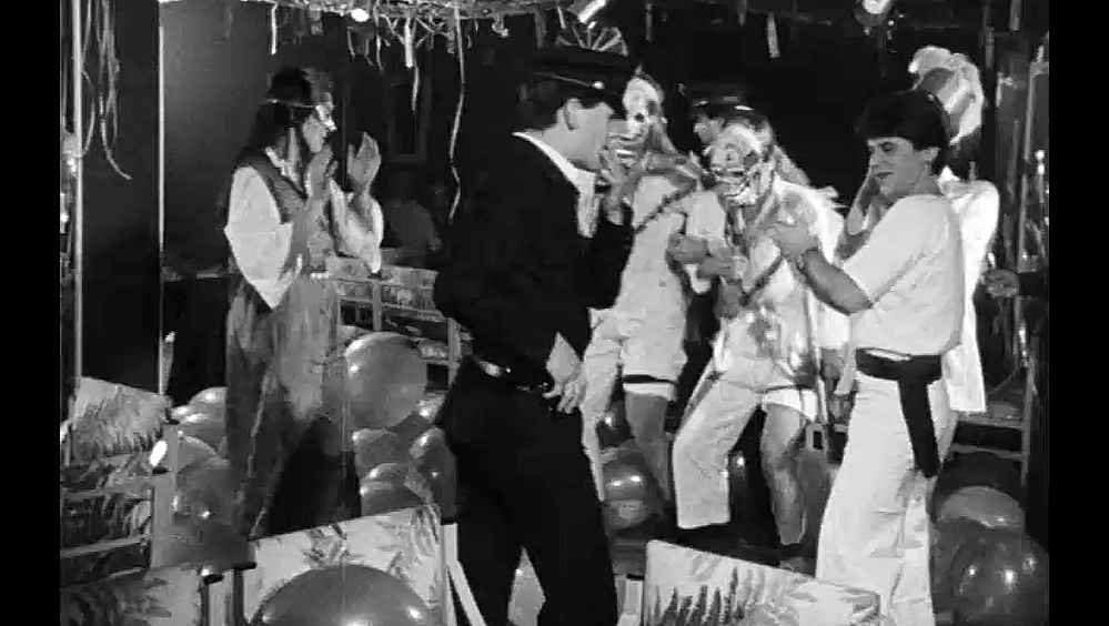 Τσικνοπέμπτη σε αποκριάτικους ρυθμούς από το… 1979!