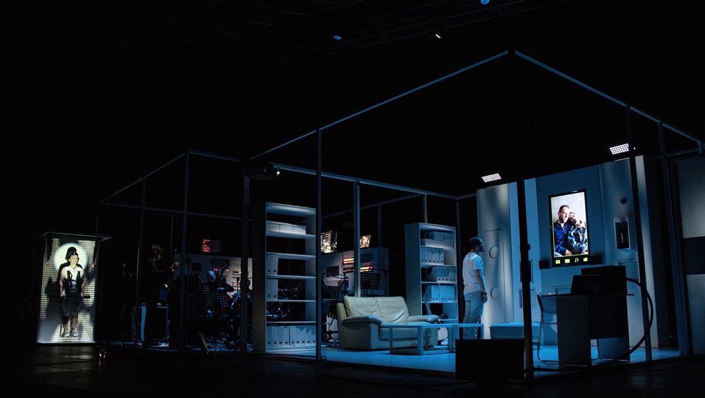 Σύγχρονη όπερα: “The Fall of the House of Commons” στην Εναλλακτική Σκηνή της Εθνικής Λυρικής Σκηνής